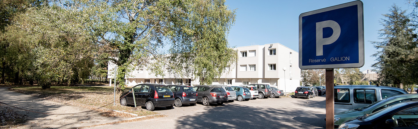 parking résidence étudiante Le Galion à Ecully